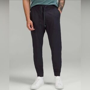 Lululemon sz M Lululemon ABC Jogger Warpstreme
Obsidian Dark Jogger Pants VGUC